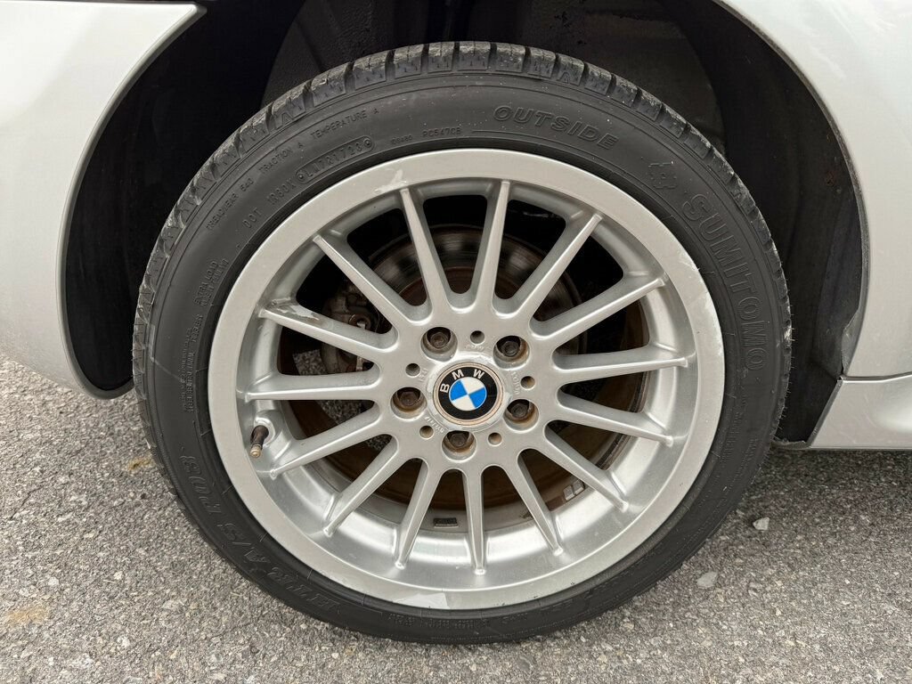 Used 2001 BMW Z3 3.0i RWD image 10