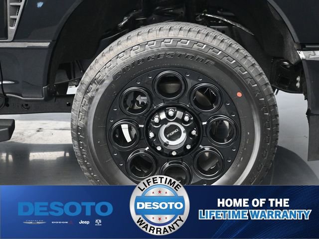 New 2026 Ford F250 Lariat w/ Black Appearance Package image 33