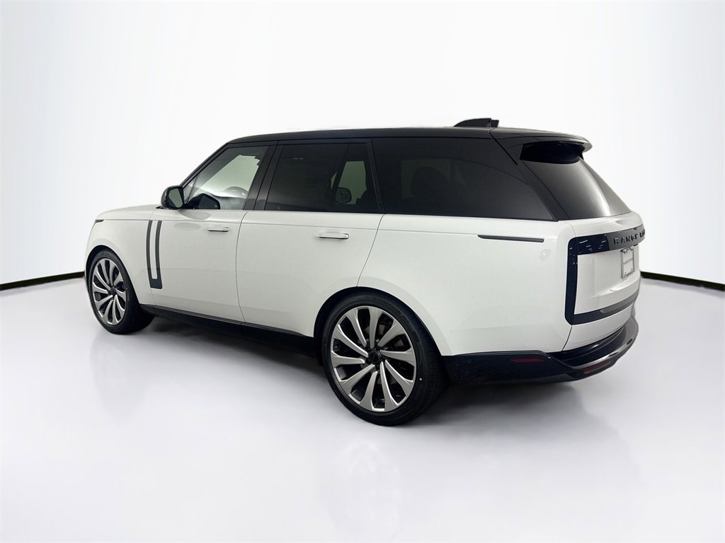 New 2026 Land Rover Range Rover SE image 7