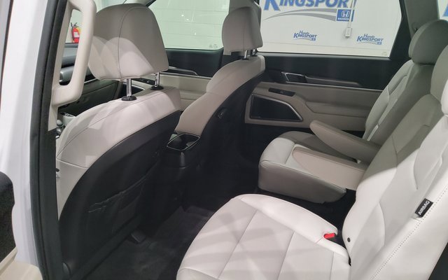 Used 2024 Kia Telluride S w/ S Sunroof Package image 14