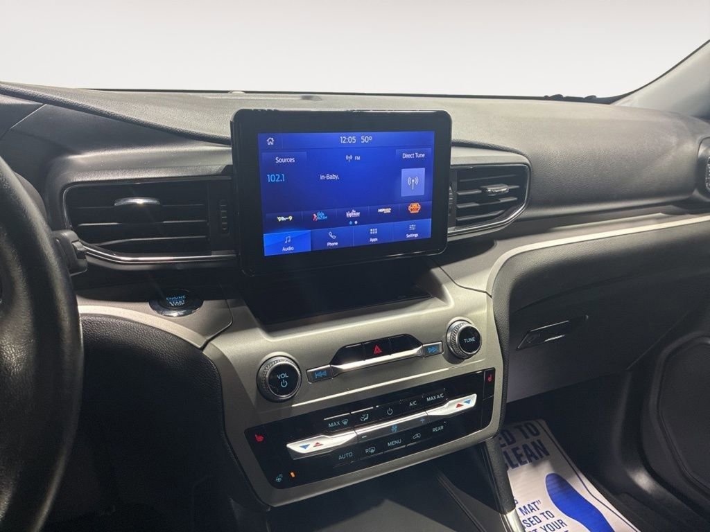 Used 2022 Ford Explorer XLT w/ Equipment Group 202A image 27