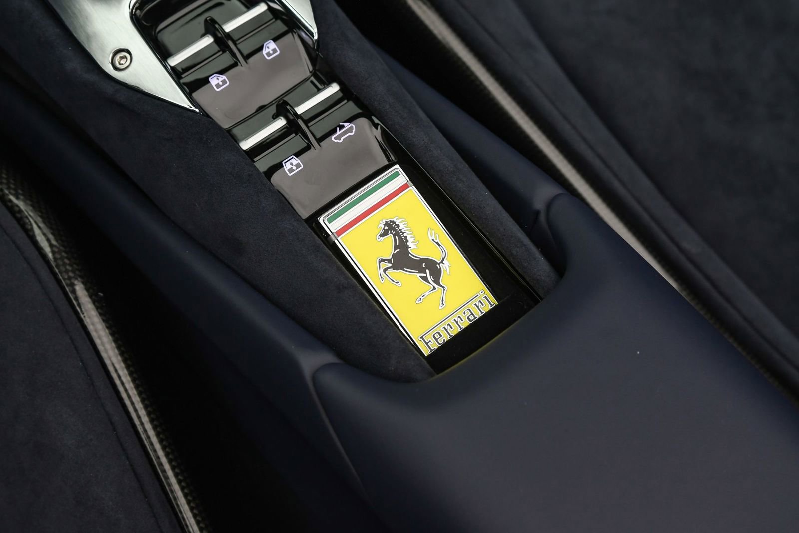 Used 2025 Ferrari 296 GTS RWD image 19