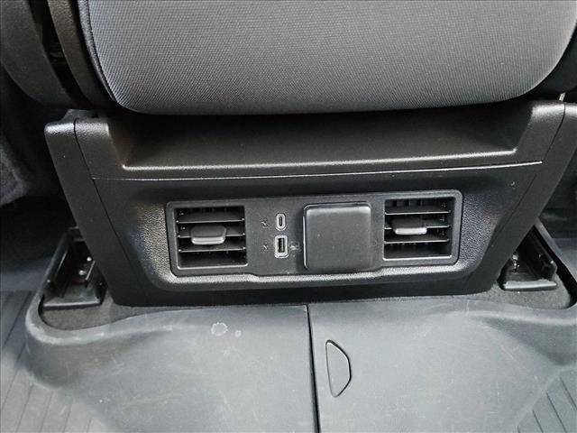 Used 2024 Chevrolet Silverado 2500 LT AWD/4WD image 17