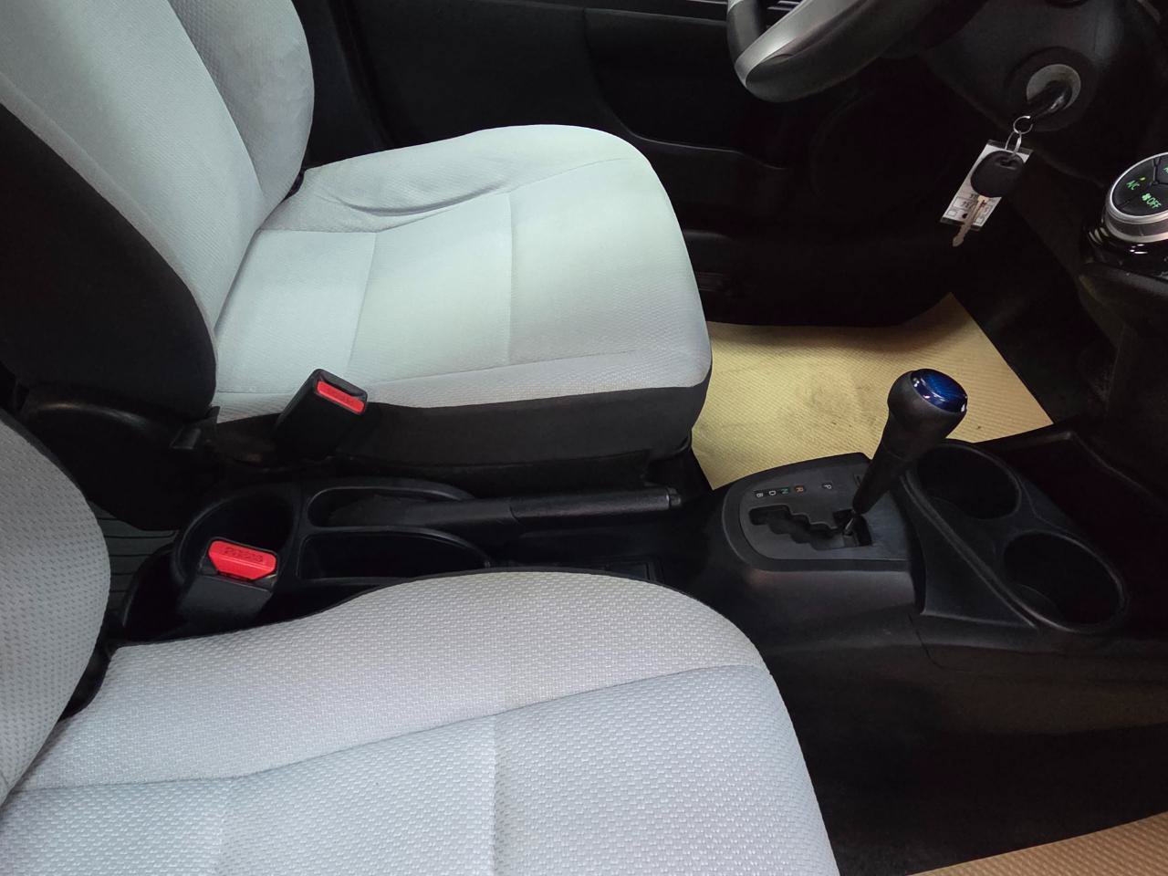 Used 2015 Toyota Prius C One FWD image 24