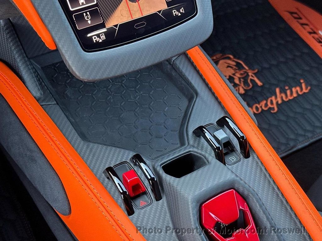Used 2024 Lamborghini Revuelto AWD/4WD image 13