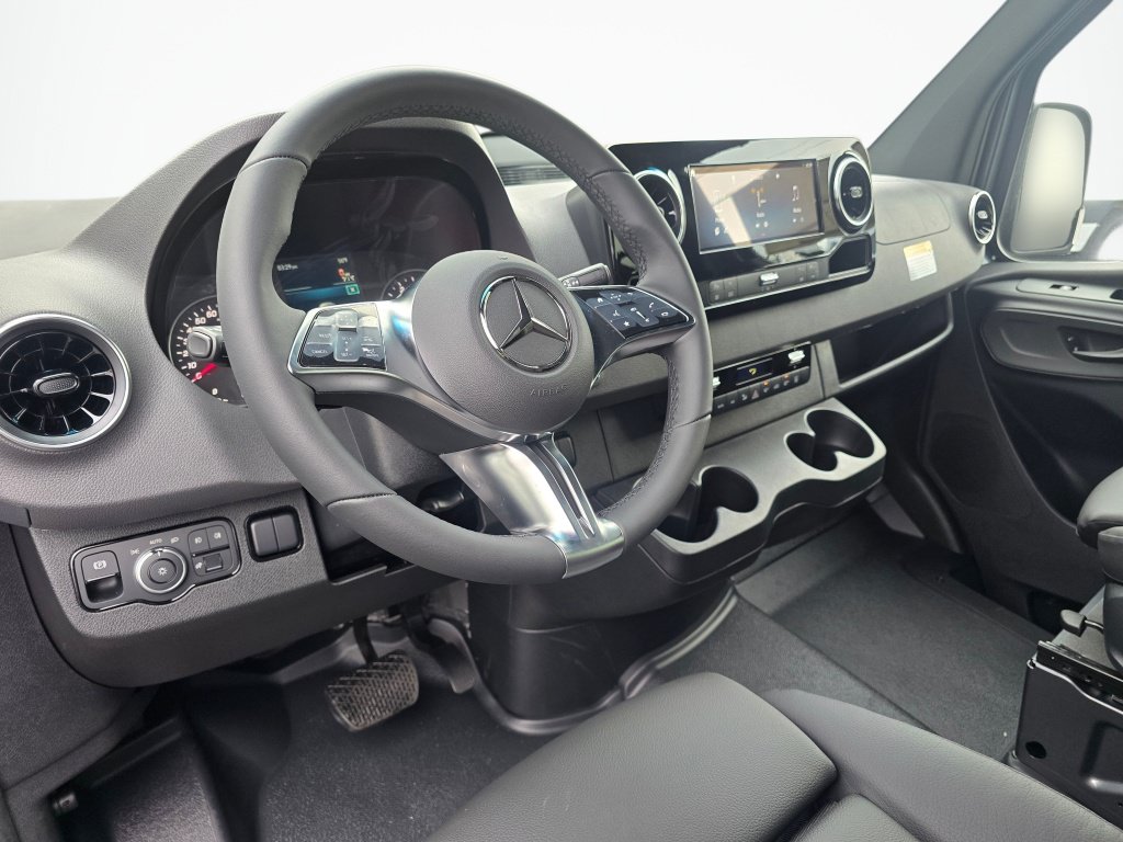 New 2025 Mercedes-Benz Sprinter 2500 image 21