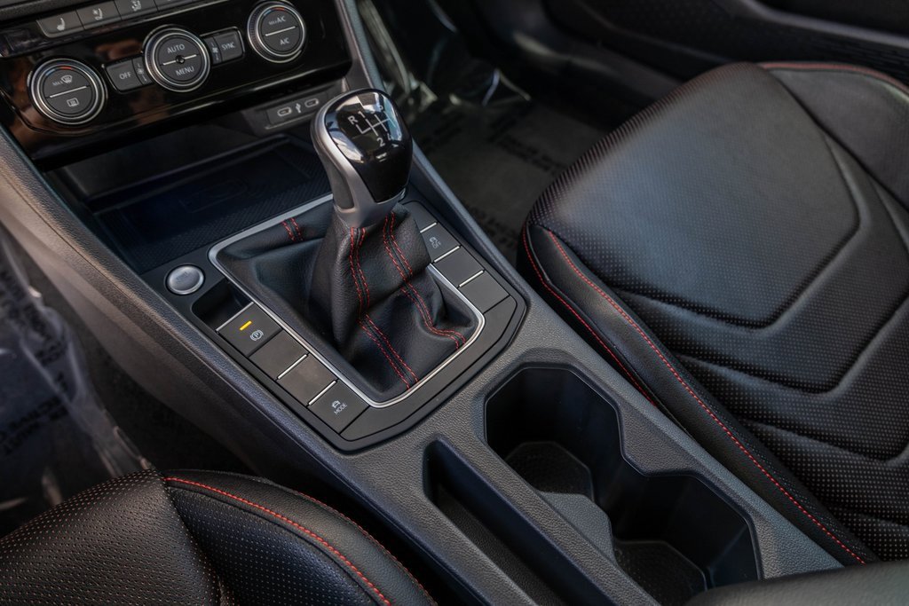 Used 2024 Volkswagen Jetta GLI Autobahn w/ GLI Black Package image 19