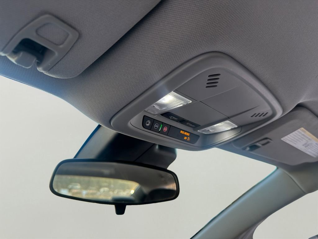 Used 2024 Chevrolet Malibu LT image 21