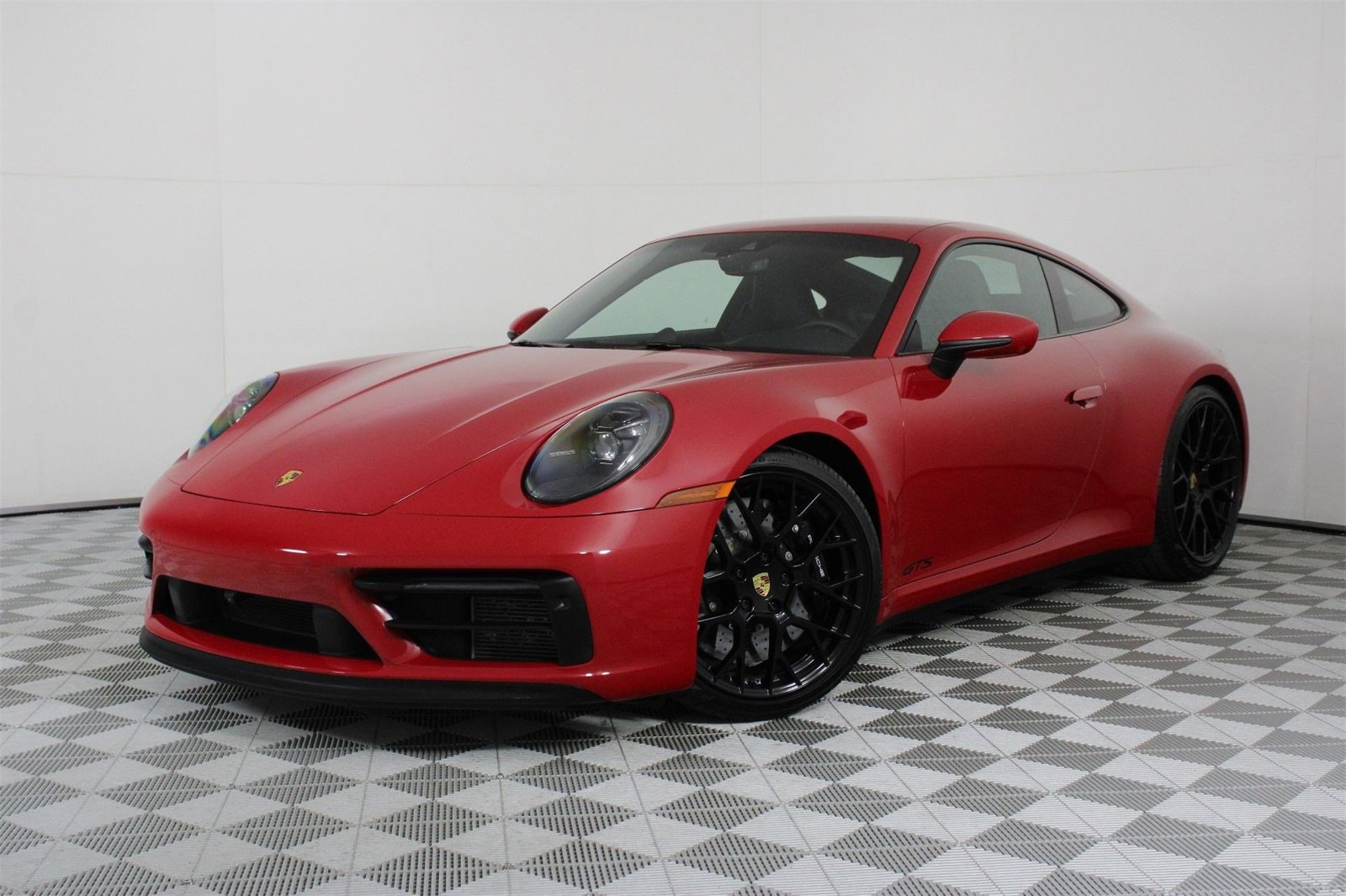 Used 2024 Porsche 911 Carrera GTS image 34