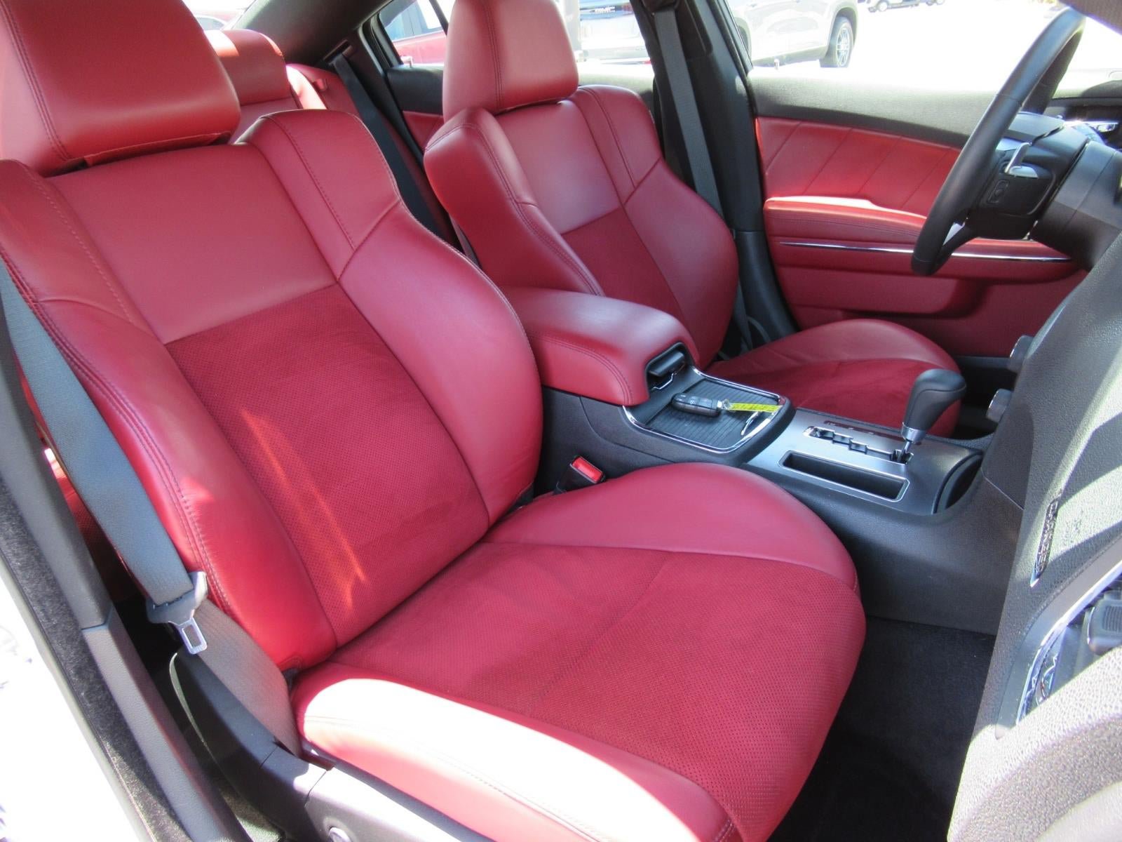 Used 2014 Dodge Charger R/T RWD image 9