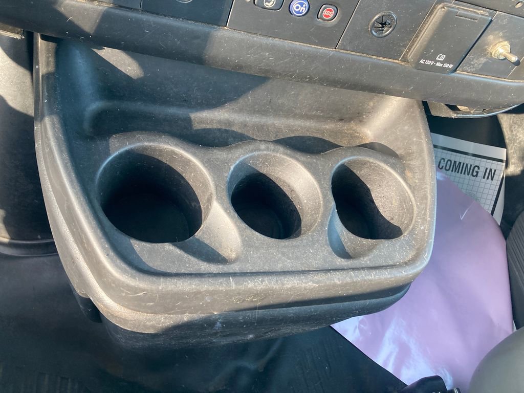 Used 2018 Chevrolet Express 2500 w/ Driver Convenience Package image 25