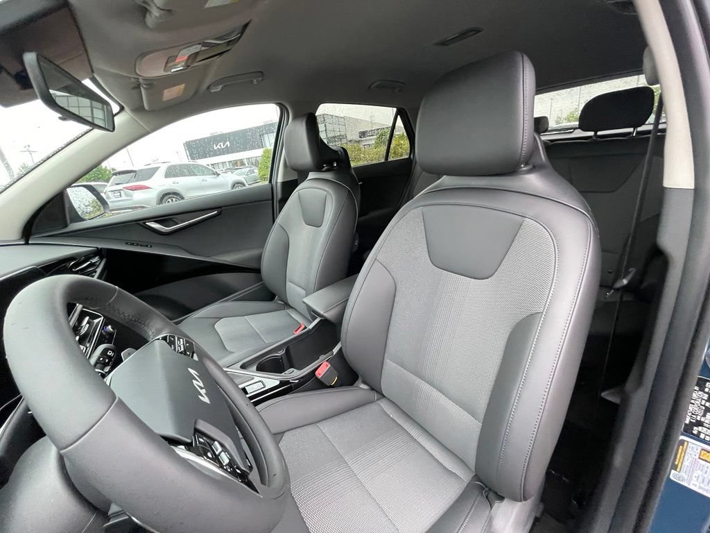 New 2026 Kia Niro EX FWD image 22