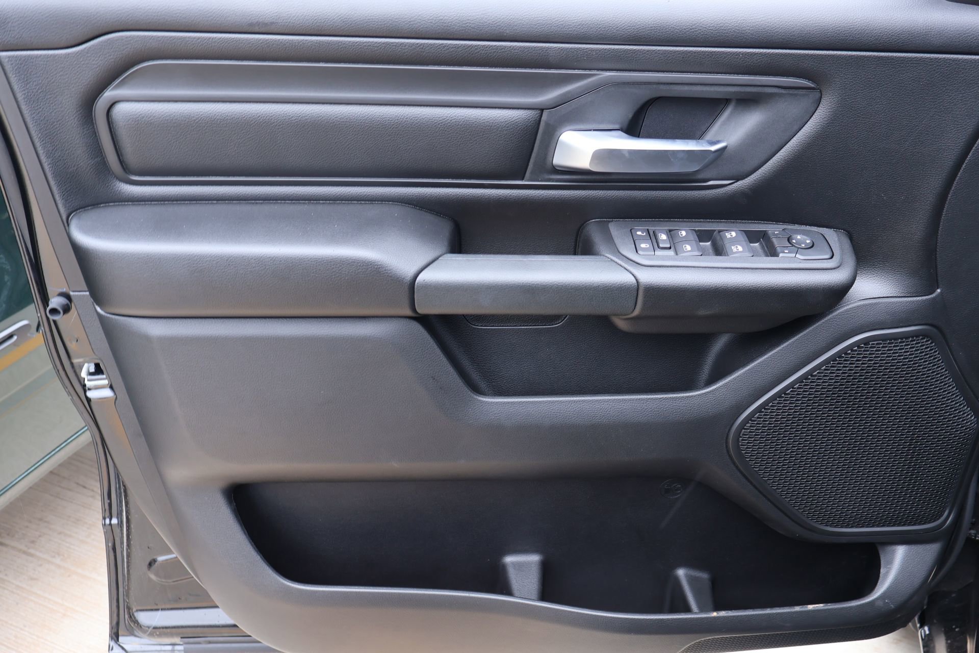 New 2026 RAM 1500 Express AWD/4WD image 14