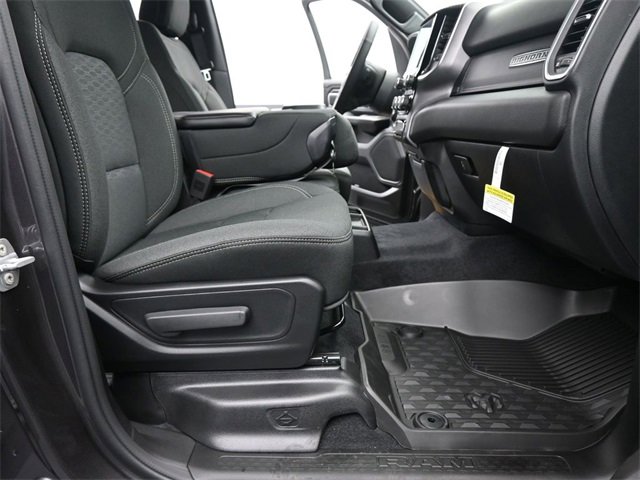 New 2026 RAM 1500 4x4 Crew Cab image 18