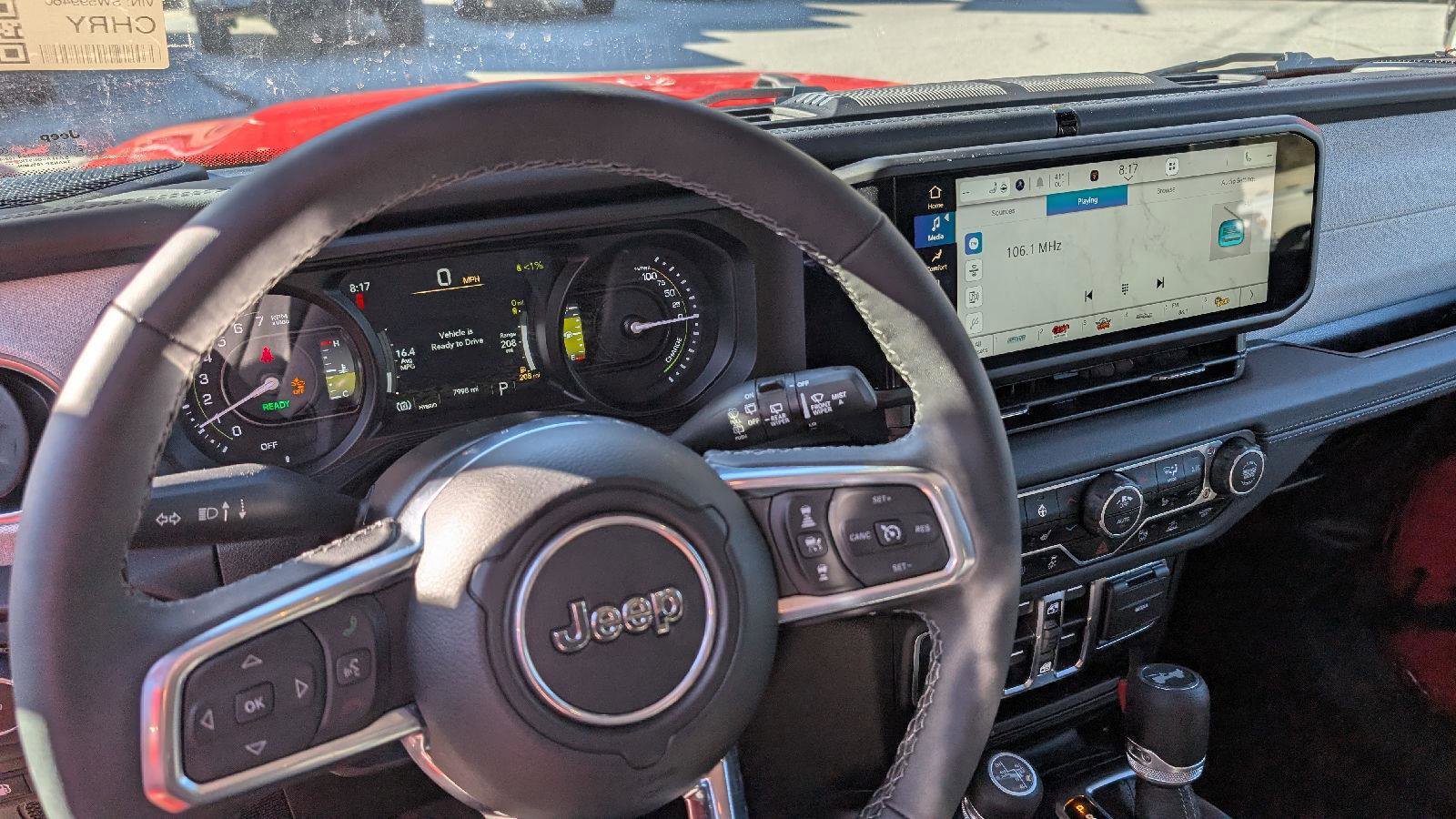 Certified 2025 Jeep Wrangler Sahara w/ Safety Group image 9