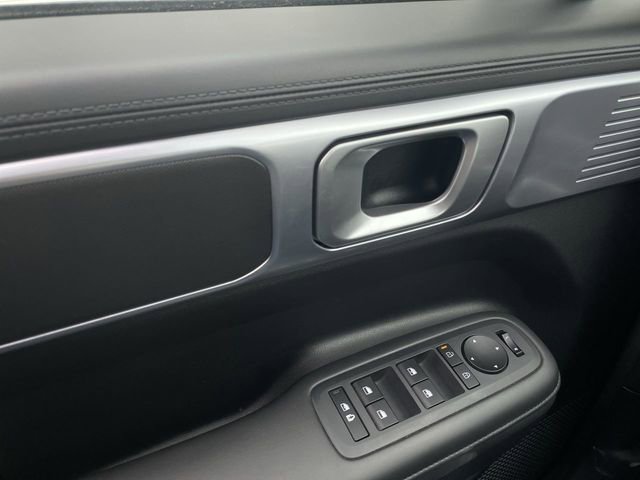 Used 2025 Hyundai Santa Fe SEL image 13