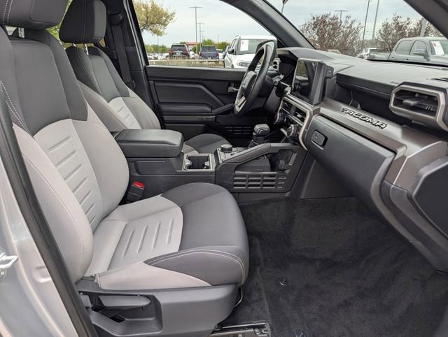 Used 2024 Toyota Tacoma TRD Sport RWD image 32