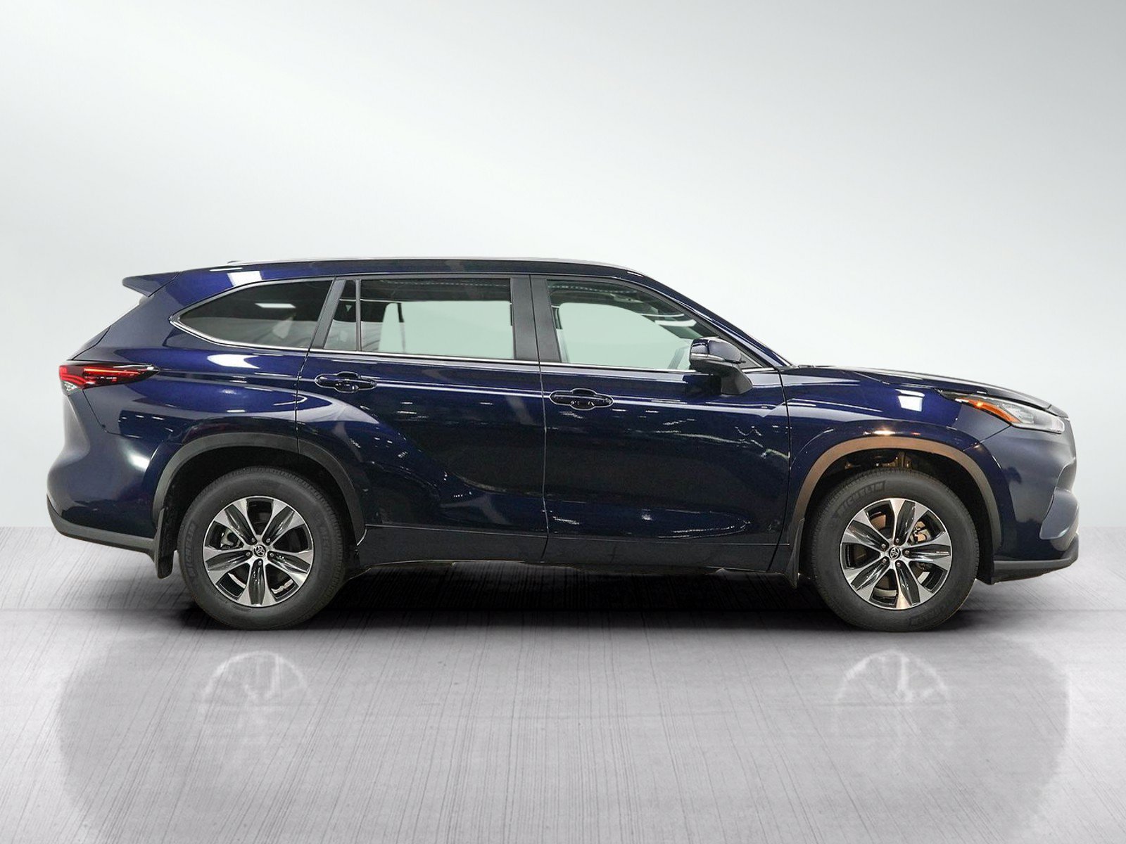 Used 2026 Toyota Highlander XLE AWD/4WD image 6