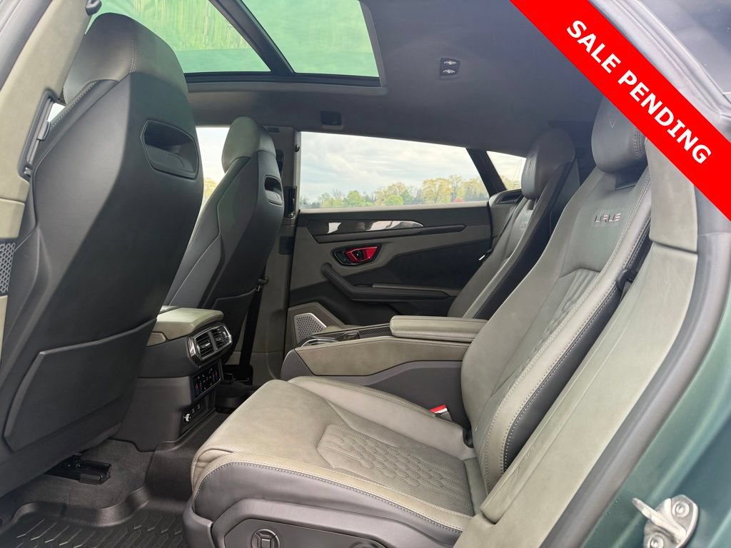 Used 2024 Lamborghini Urus S AWD/4WD image 36