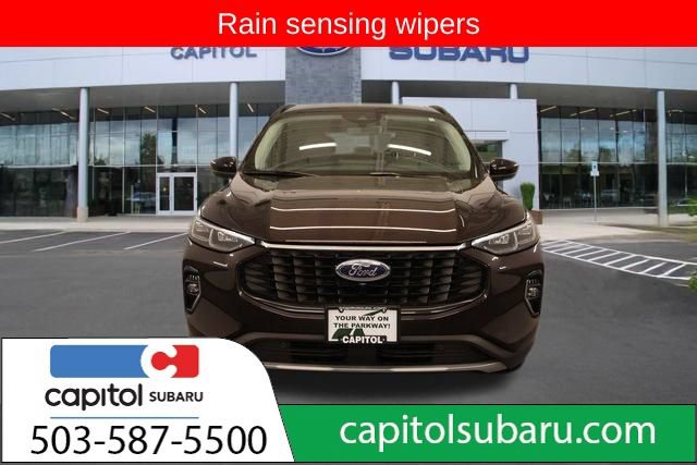 Used 2023 Ford Escape Platinum w/ Premium Technology Package AWD/4WD image 8