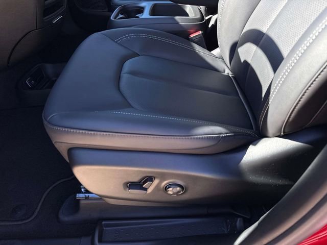 New 2026 Chrysler Pacifica Select image 13