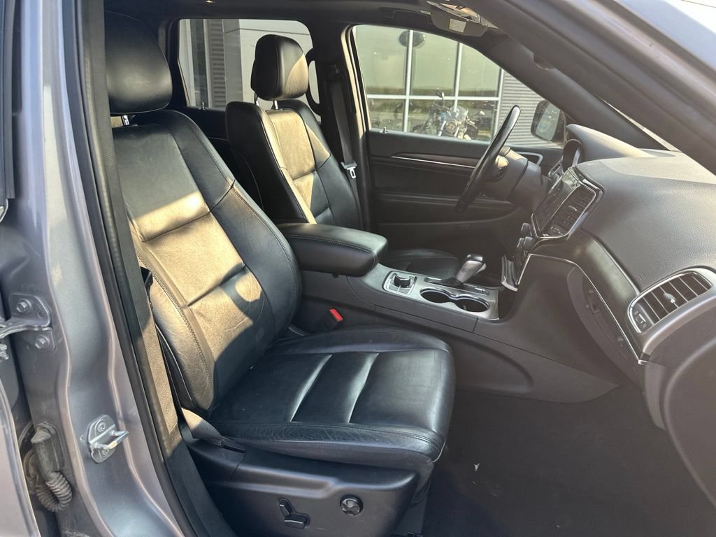 Used 2021 Jeep Grand Cherokee Limited AWD/4WD image 31