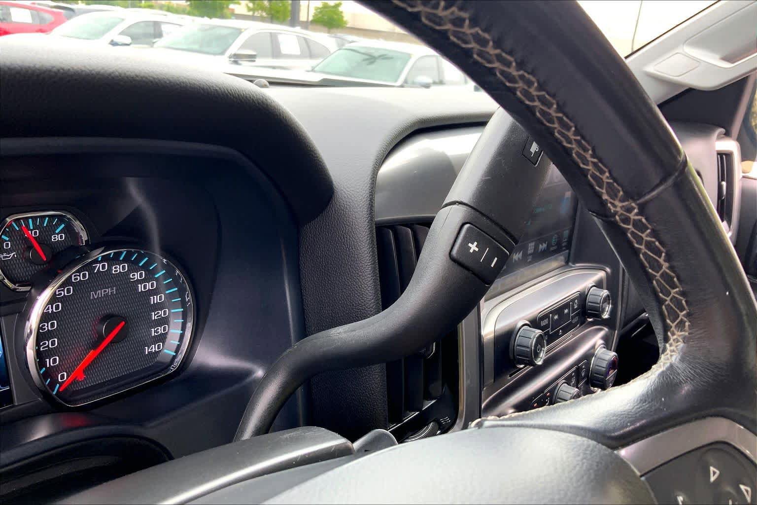 Used 2018 Chevrolet Silverado 1500 LT w/ All Star Edition AWD/4WD image 31