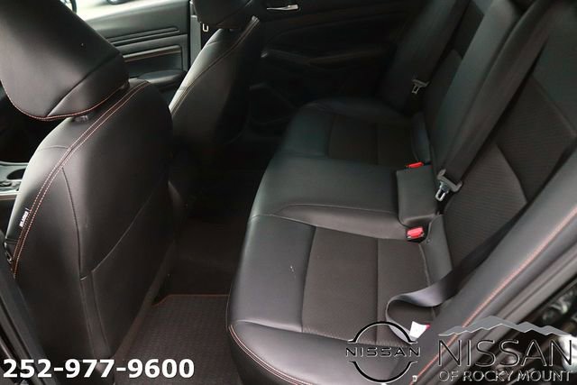 Used 2022 Nissan Altima 2.5 SR w/ Midnight Edition Package AWD/4WD image 16
