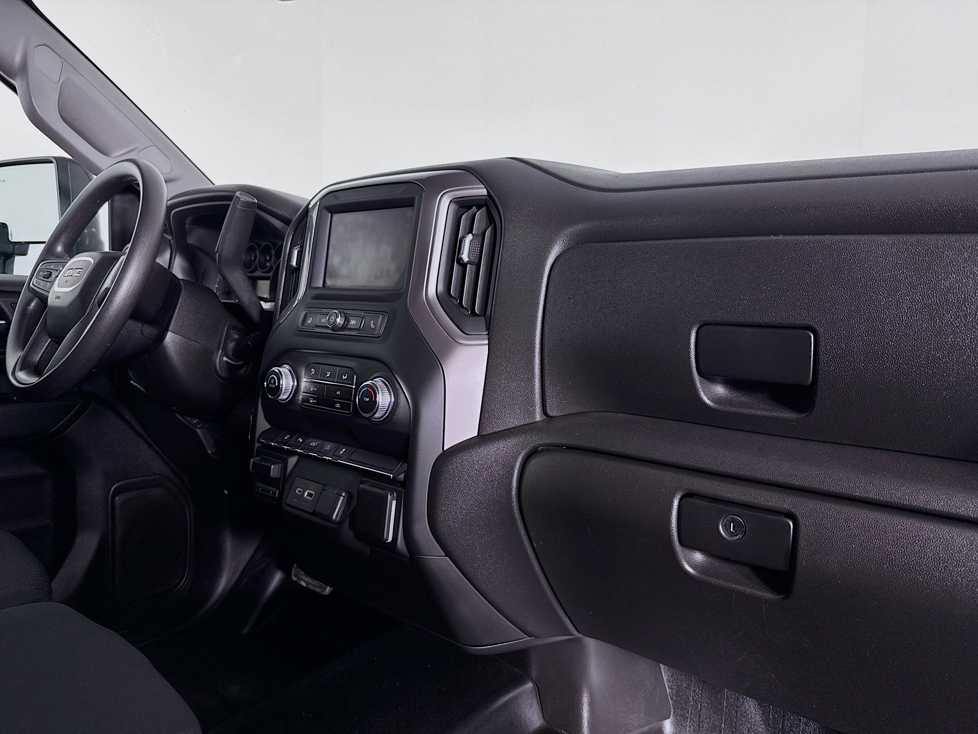 Used 2024 GMC Sierra 3500 Pro image 26