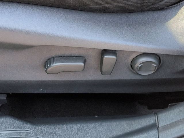 Used 2023 Subaru Outback Premium AWD/4WD image 15
