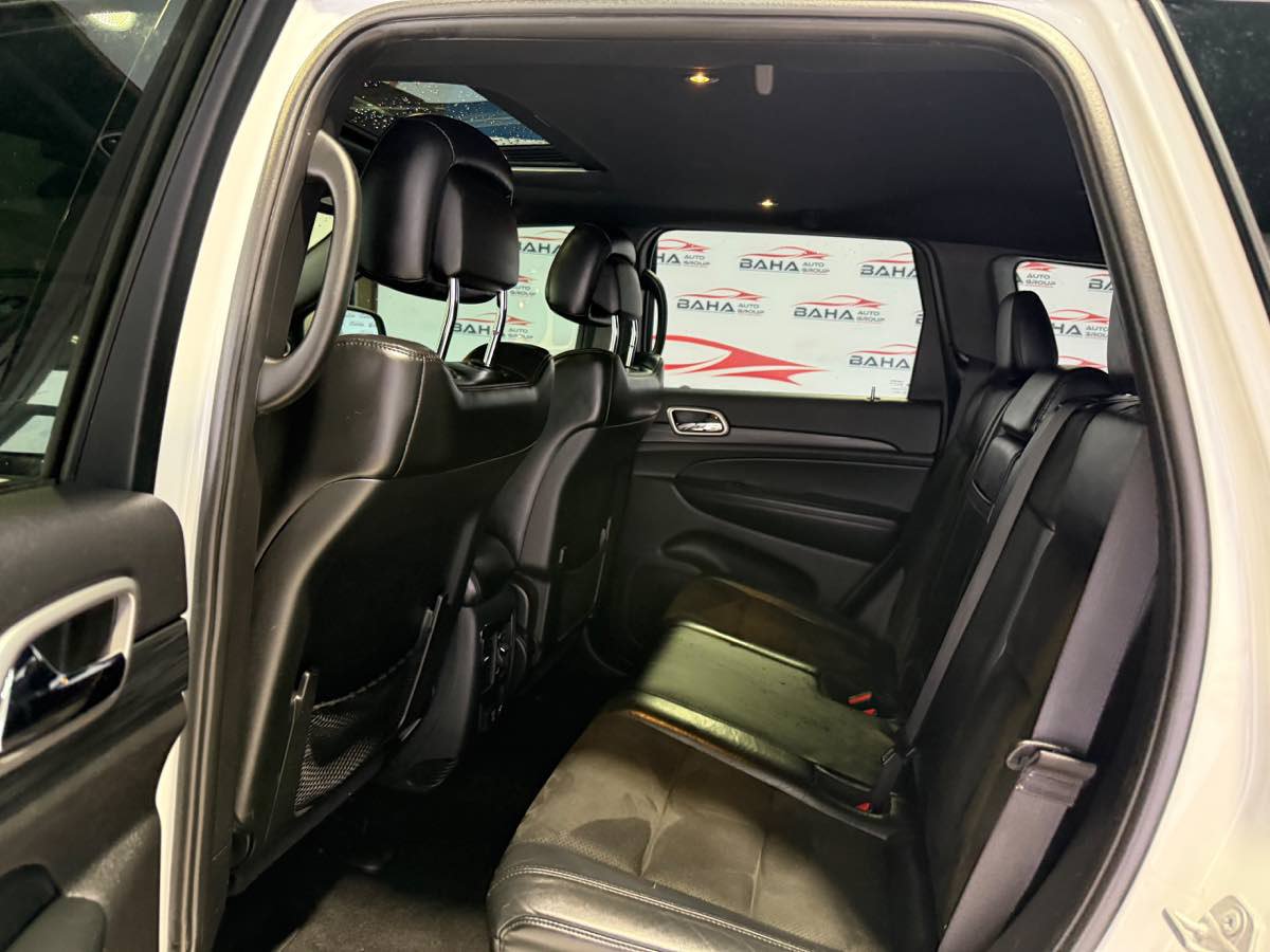 Used 2019 Jeep Grand Cherokee Altitude AWD/4WD image 37