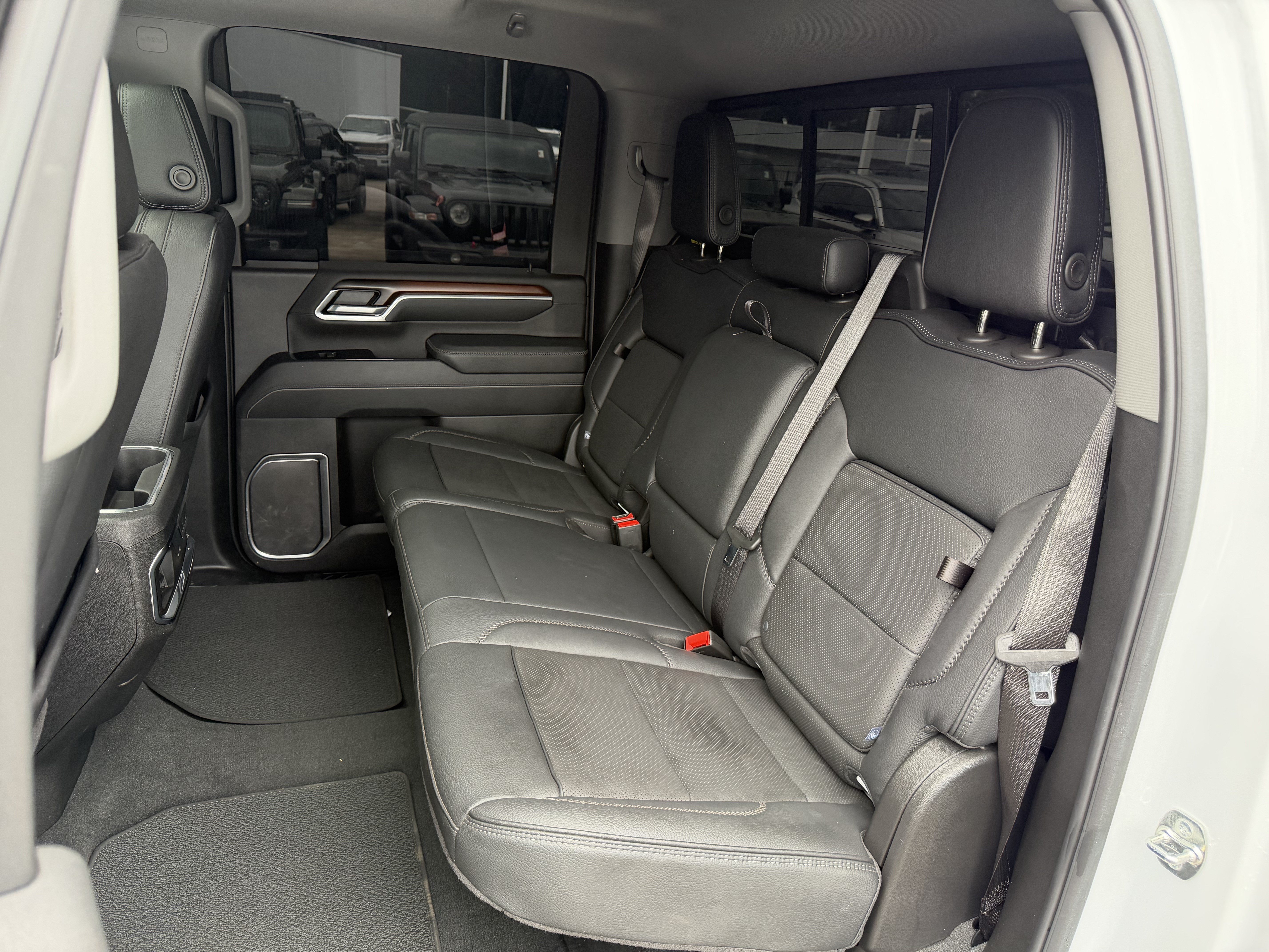 Used 2026 GMC Sierra 2500 Denali w/ Denali Reserve Package AWD/4WD image 34