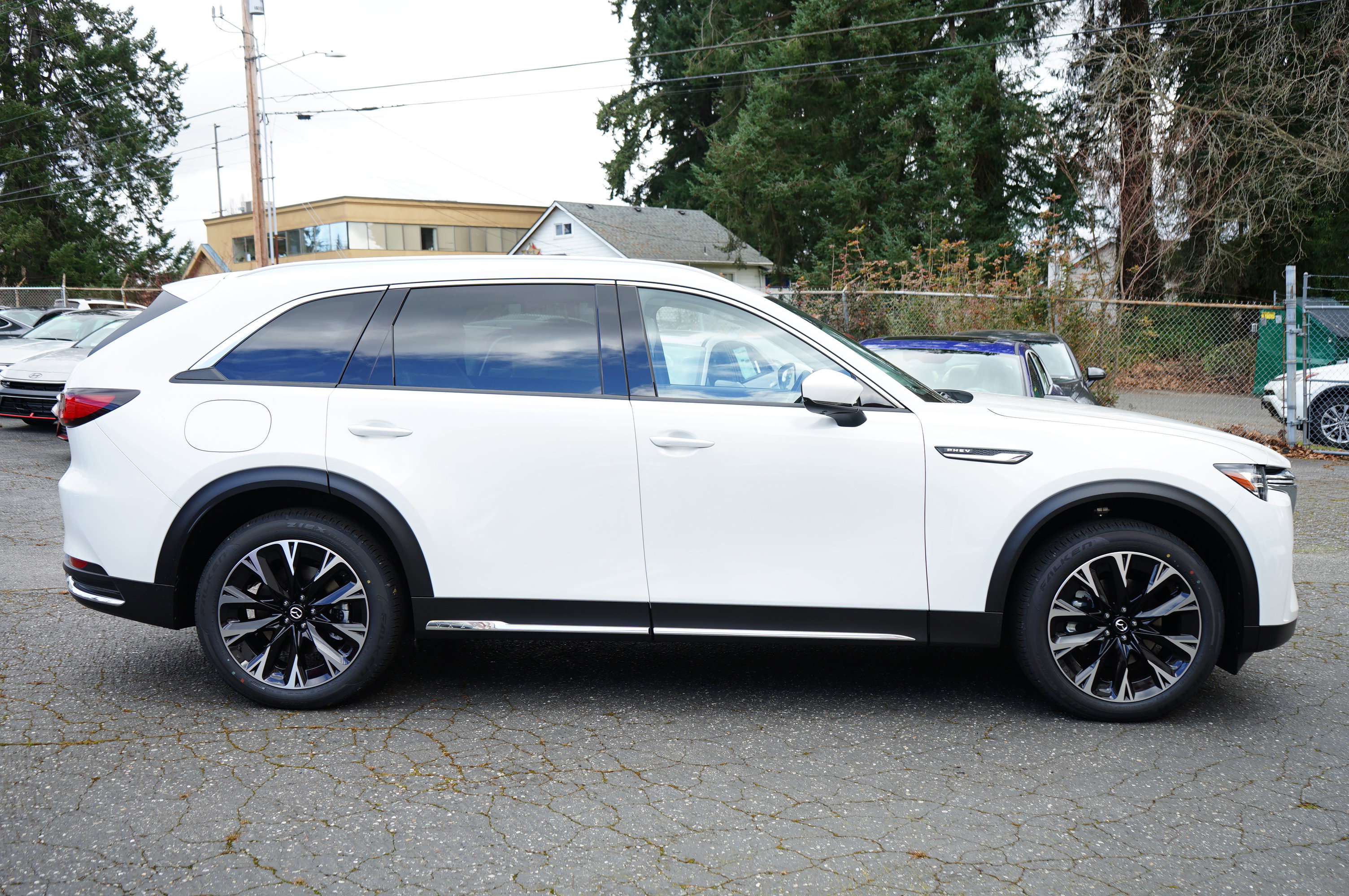 New 2026 MAZDA CX-90 Plug-In Hybrid w/ Premium Plus image 2