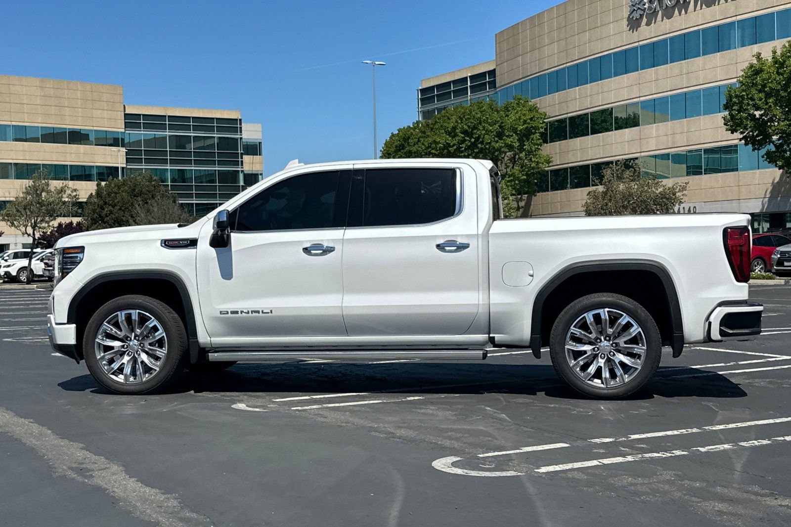 Used 2025 GMC Sierra 1500 Denali w/ Denali Reserve Package image 7