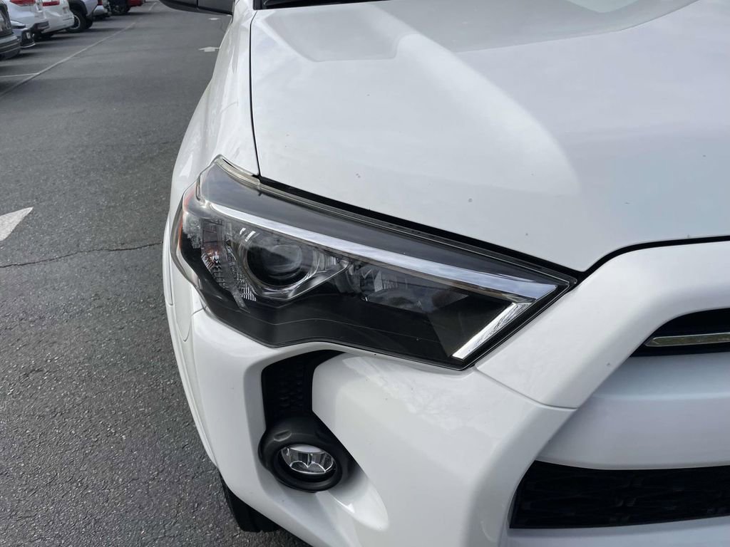 Used 2021 Toyota 4Runner SR5 image 15