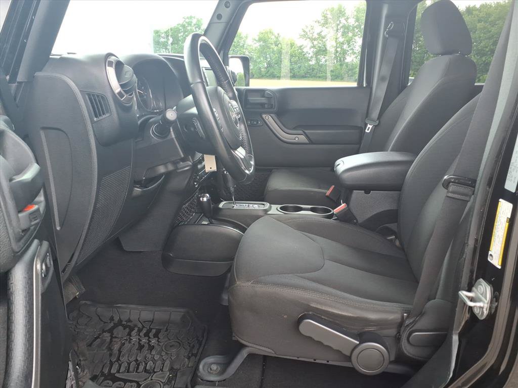 Used 2018 Jeep Wrangler Unlimited Sport S AWD/4WD image 17