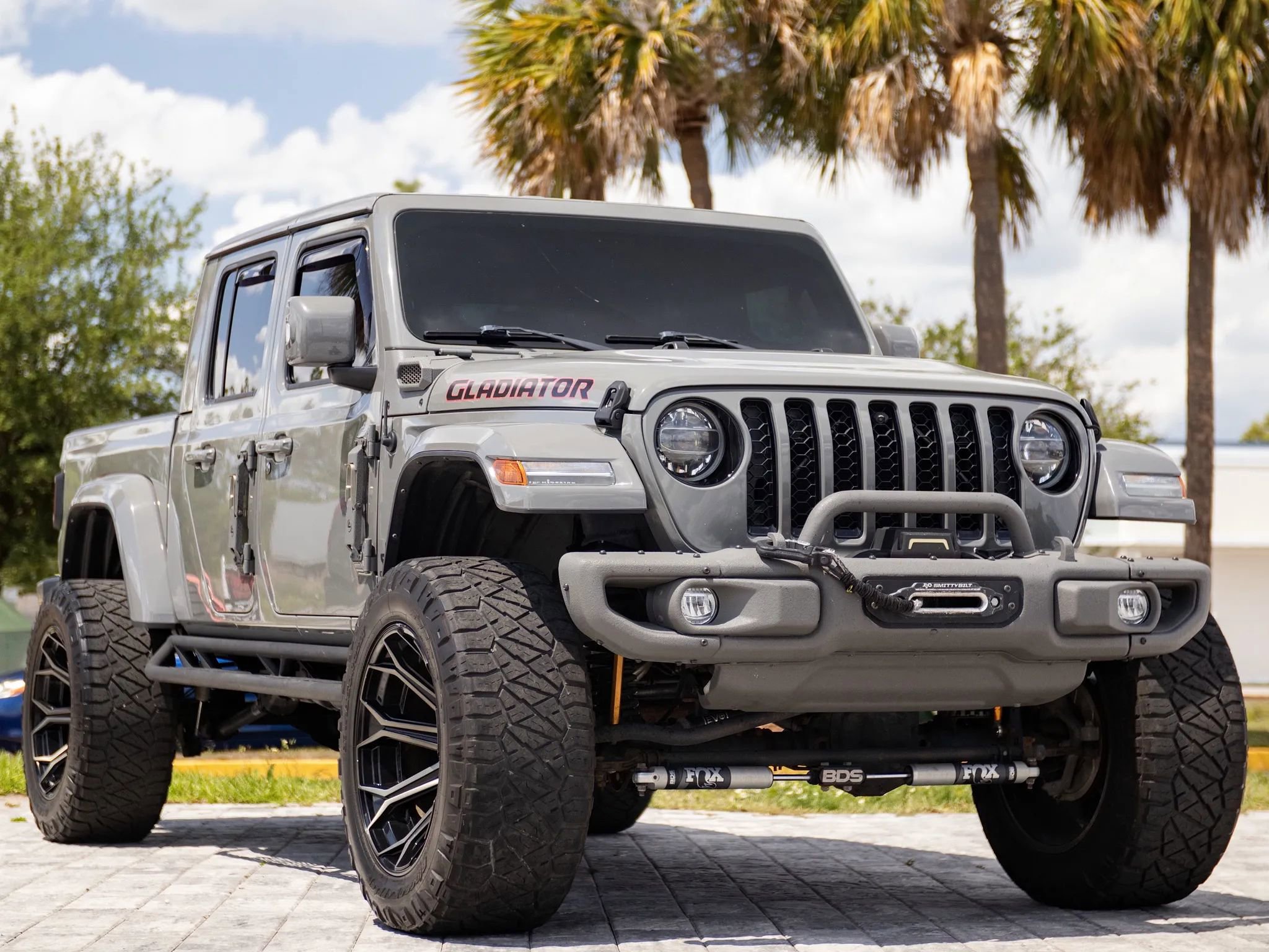 Used 2022 Jeep Gladiator Overland AWD/4WD image 1