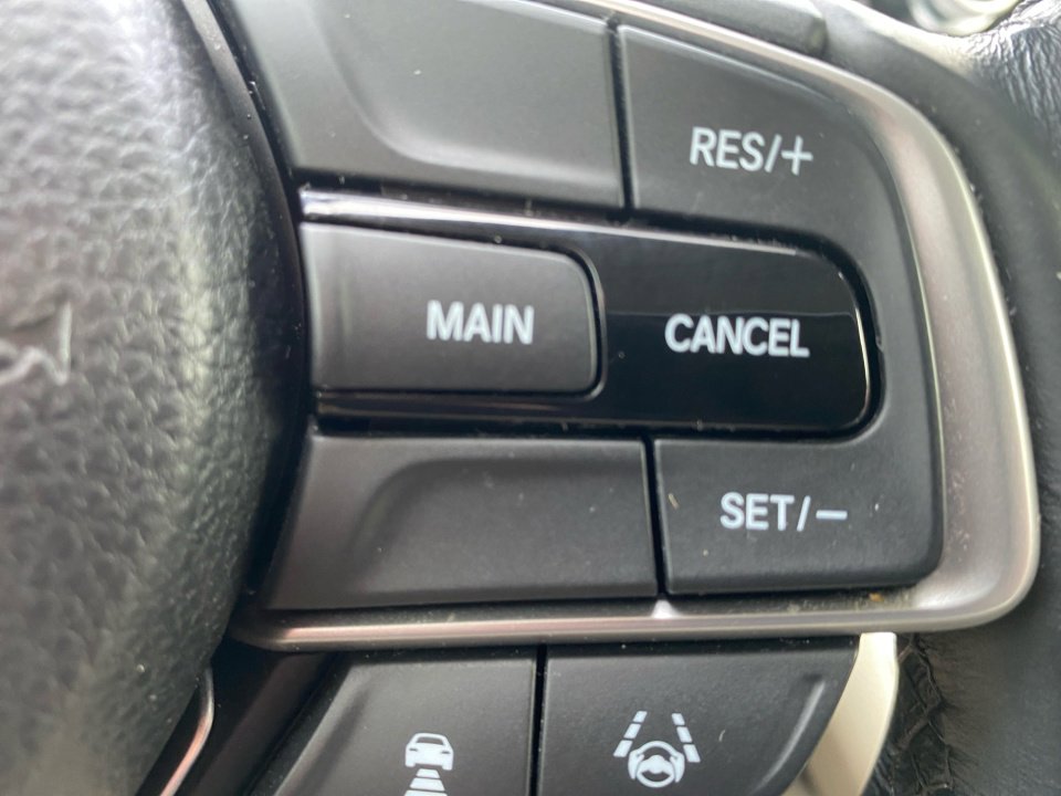 Used 2018 Honda Accord EX-L image 24