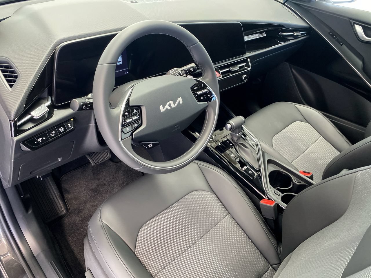 New 2026 Kia Niro EX w/ EX Premium Package FWD image 21