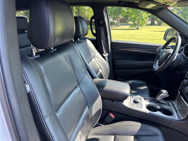 Used 2020 Jeep Grand Cherokee Limited w/ Premium Lighting Group AWD/4WD image 26