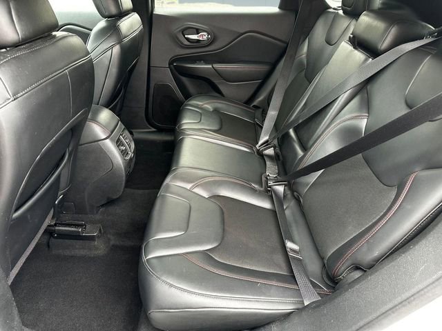Used 2020 Jeep Cherokee Trailhawk w/ Cold Weather Group AWD/4WD image 24