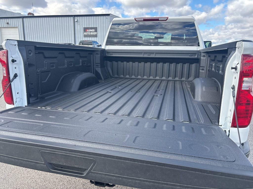 New 2026 Chevrolet Silverado 2500 Custom w/ Custom Value Package image 18