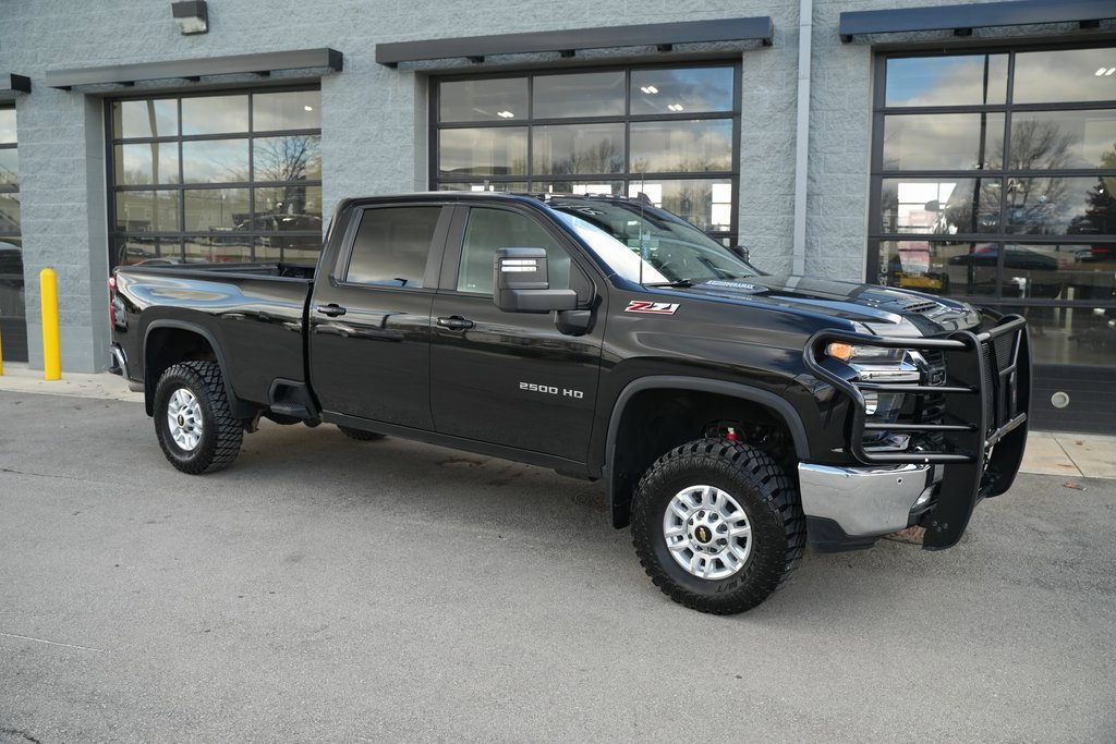 Used 2022 Chevrolet Silverado 2500 LT w/ Convenience Package image 16