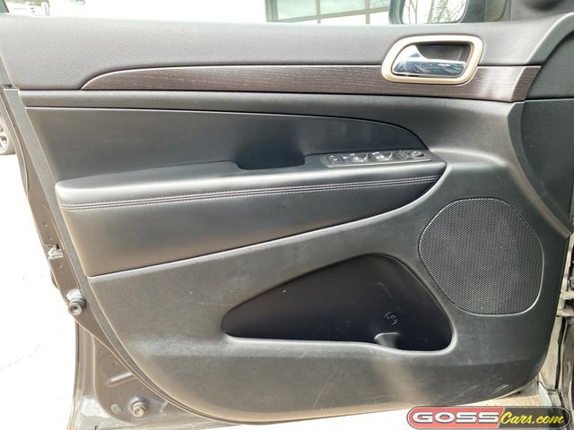 Used 2015 Jeep Grand Cherokee Altitude image 23