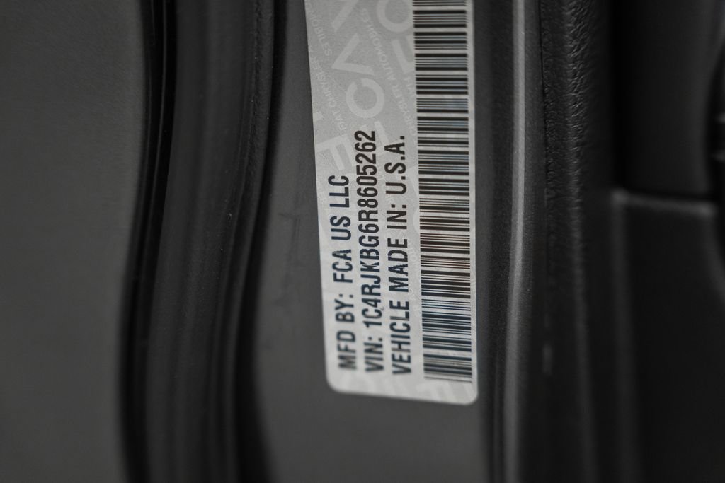 Used 2024 Jeep Grand Cherokee L Limited w/ Luxury Tech Group II image 51