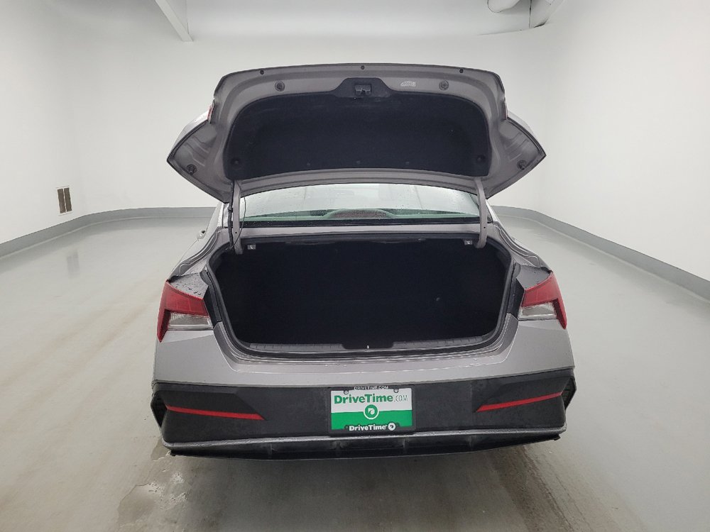 Used 2024 Hyundai Elantra SEL FWD image 29