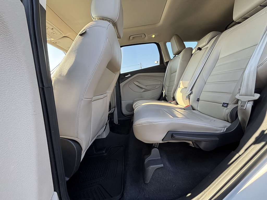 Used 2017 Ford Escape Titanium w/ Canadian Touring Package AWD/4WD image 31