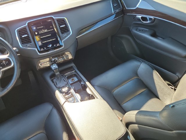 Used 2018 Volvo XC90 T5 Momentum w/ Convenience Package AWD/4WD image 24