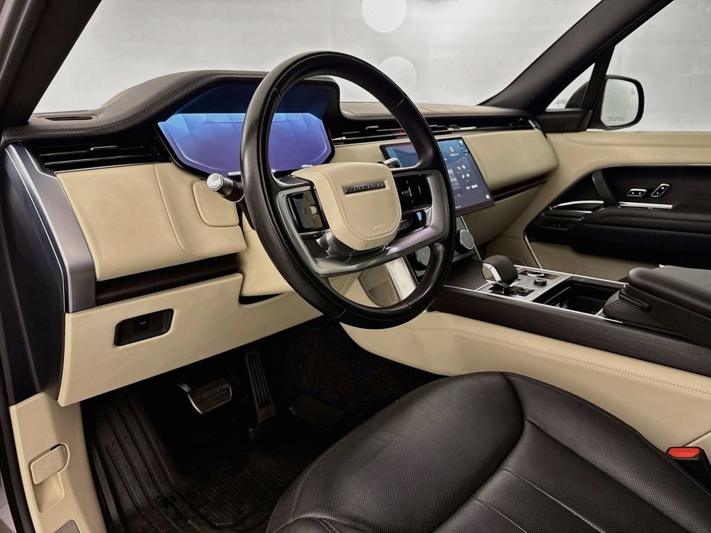 Used 2022 Land Rover Range Rover SE AWD/4WD image 9