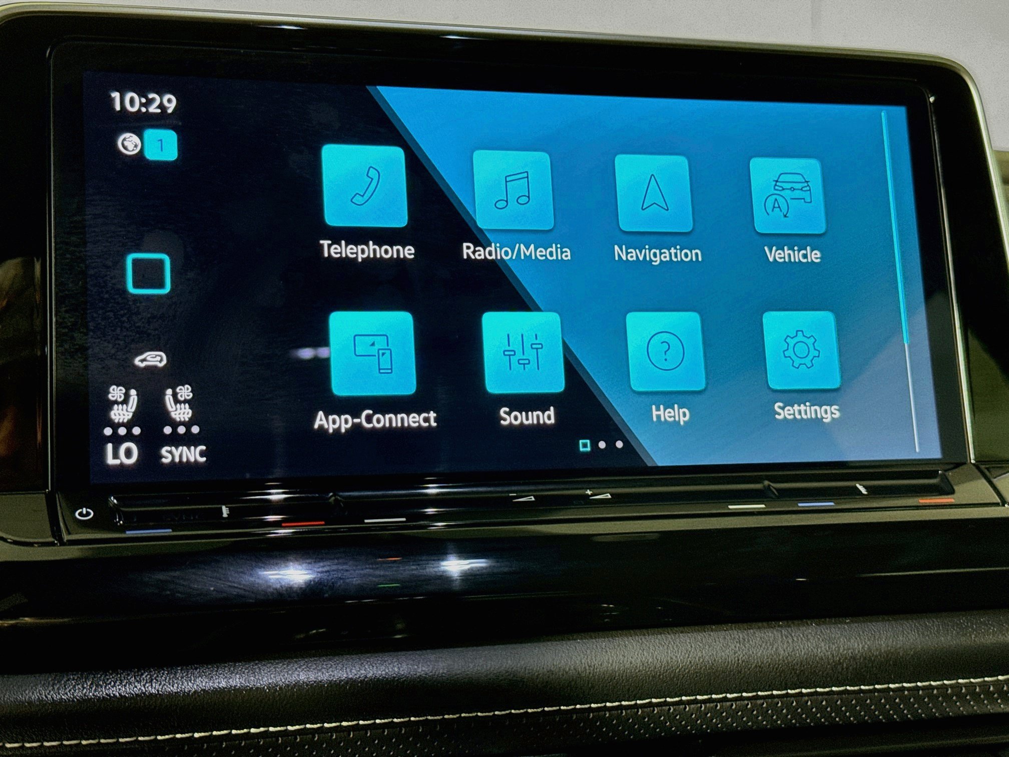 Used 2026 Volkswagen Atlas Cross Sport SE FWD image 16